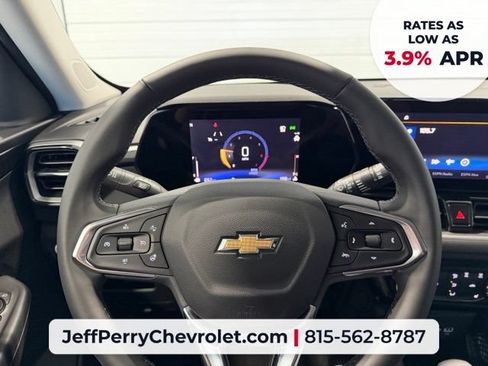 New 2026 Chevrolet TrailBlazer LT w/ LT Cold Weather Package FWD image 13