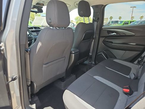 Used 2023 Chevrolet TrailBlazer LT FWD image 19