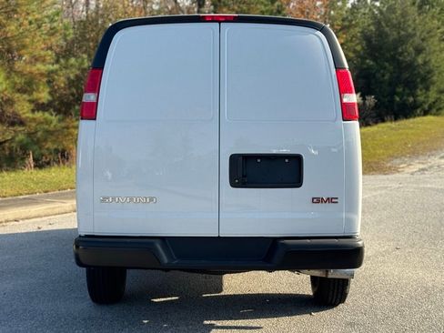 New 2025 GMC Savana 2500 w/ Driver Convenience Package RWD image 11