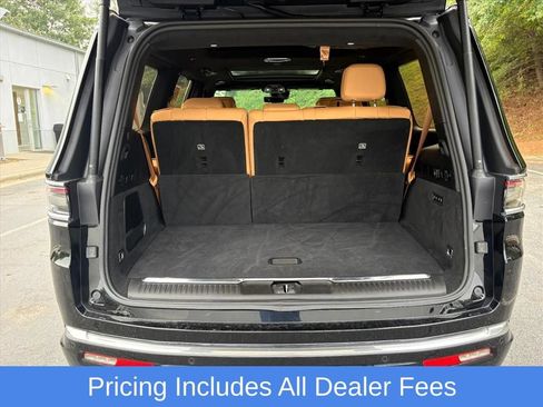 Used 2022 Jeep Grand Wagoneer Series III w/ Flexible Seating Group AWD/4WD image 25