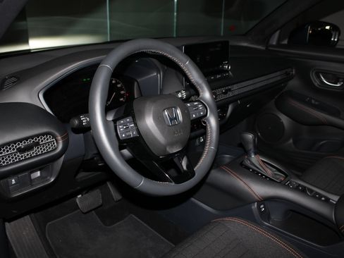 Used 2025 Honda HR-V Sport image 28