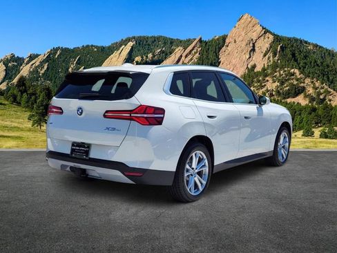 Used 2025 BMW X3 xDrive30i w/ Convenience Package AWD/4WD image 4