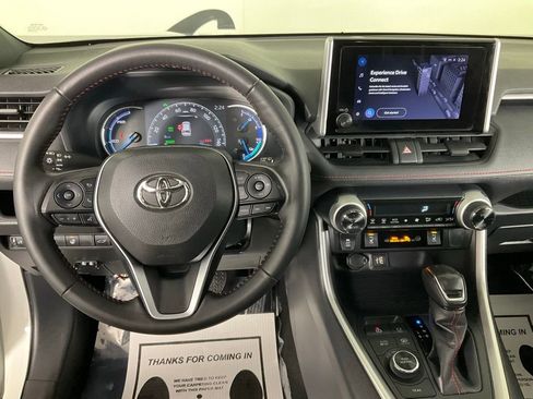 Used 2023 Toyota RAV4 SE image 13