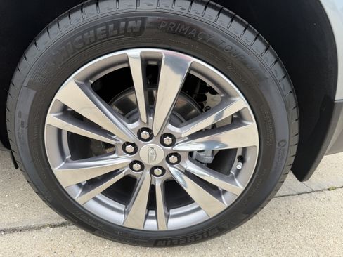 Certified 2024 Cadillac XT5 Premium Luxury FWD image 30