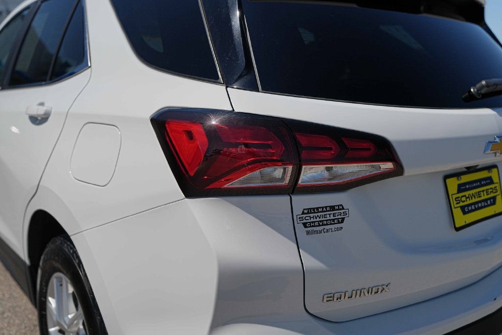 Used 2024 Chevrolet Equinox LT AWD/4WD image 10