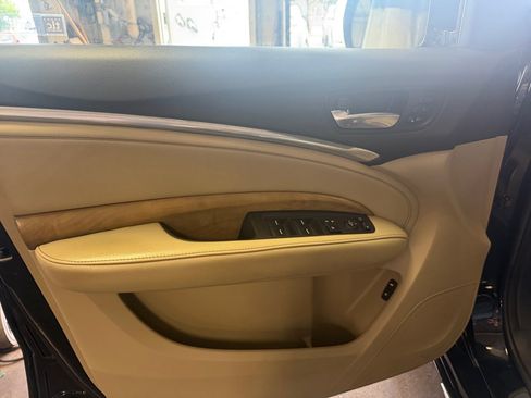 Used 2019 Acura MDX SH-AWD w/ Advance Package image 36