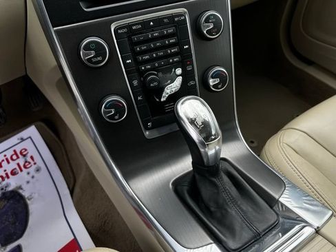Used 2013 Volvo S60 T5 FWD image 37