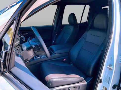Used 2026 Honda Ridgeline Black Edition image 8