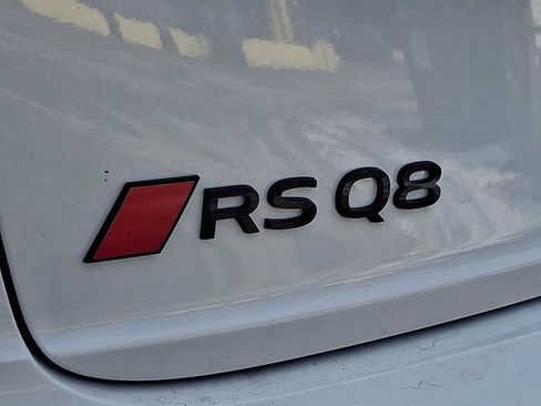 New 2025 Audi RS Q8 performance image 16