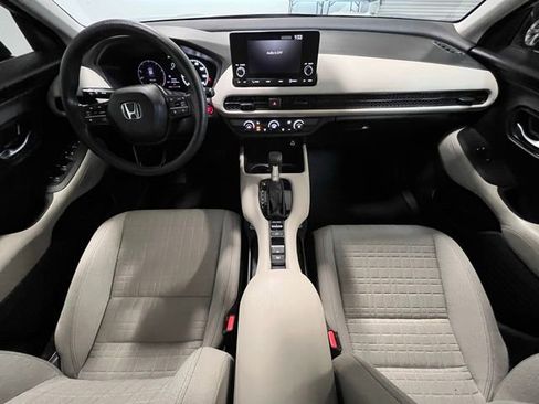 Used 2023 Honda HR-V LX image 17