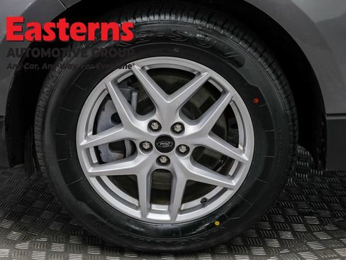 Used 2024 Ford Edge SEL image 32