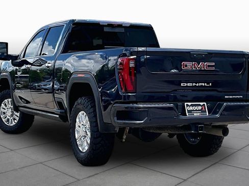 Used 2024 GMC Sierra 2500 Denali w/ Denali Reserve Package AWD/4WD image 11