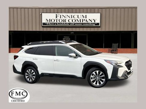 Used 2025 Subaru Outback Touring XT AWD/4WD image 1