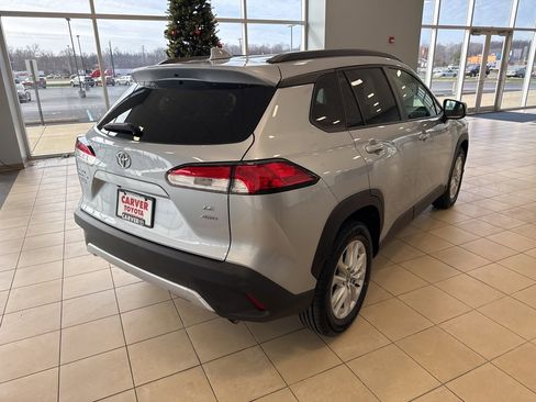 Used 2022 Toyota Corolla Cross LE image 7