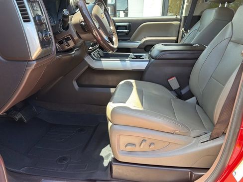 Used 2018 Chevrolet Silverado 2500 LTZ w/ Duramax Plus Package AWD/4WD image 8