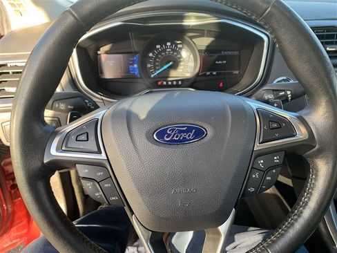 Used 2016 Ford Fusion Titanium FWD image 14