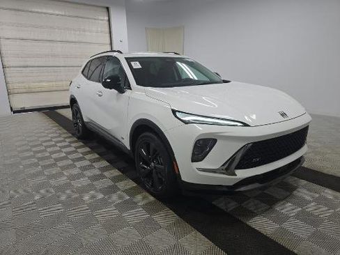 Used 2025 Buick Envision Sport Touring image 1