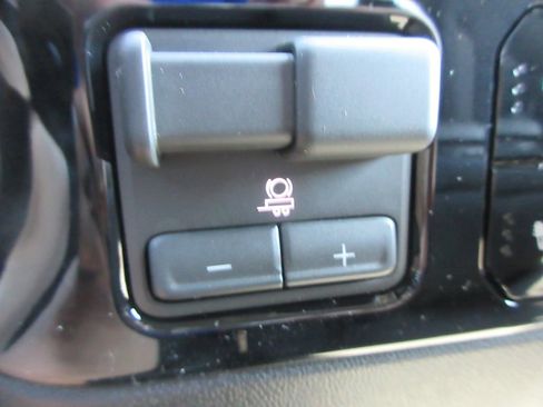 New 2026 GMC Sierra 2500 SLE w/ SLE Value Package; image 19