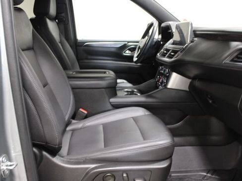 Used 2024 Chevrolet Tahoe LT w/ Luxury Package AWD/4WD image 25