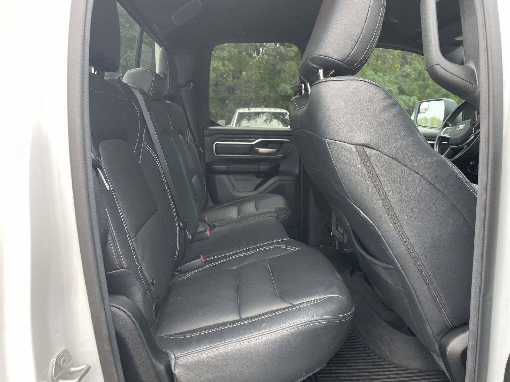 Used 2022 RAM 1500 Big Horn w/ Night Edition AWD/4WD image 14