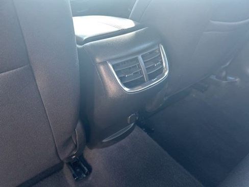 Used 2023 Chevrolet Malibu LT image 31