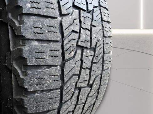 Used 2019 Ford Edge SEL w/ Equipment Group 201A image 6