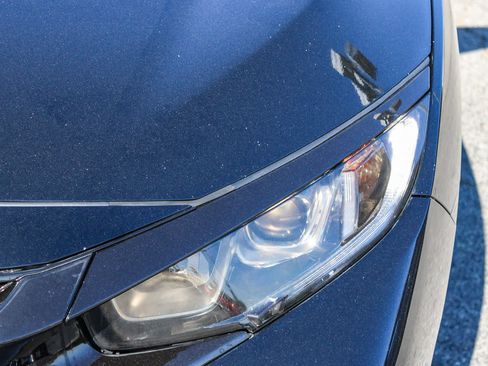 Certified 2018 Honda Civic EX image 9