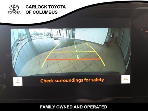 Used 2024 Toyota Corolla Cross XSE w/ Convenience Package image 28