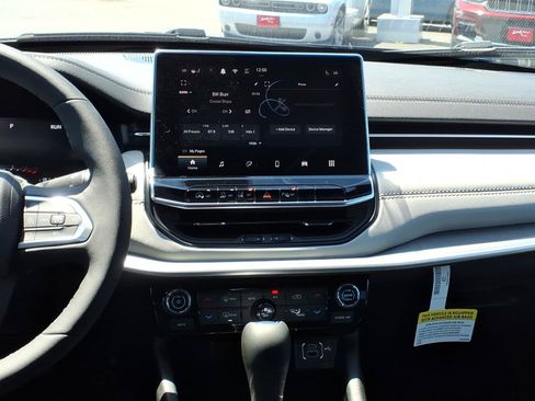 New 2026 Jeep Compass Limited AWD/4WD image 10