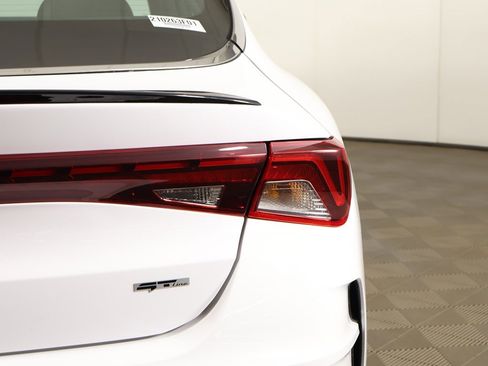 Used 2023 Kia K5 GT-Line image 15