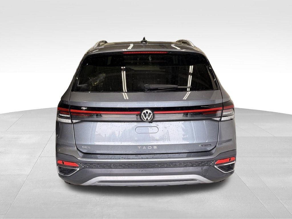 Used 2025 Volkswagen Taos SEL w/ Black Wheel Plus Package AWD/4WD image 4
