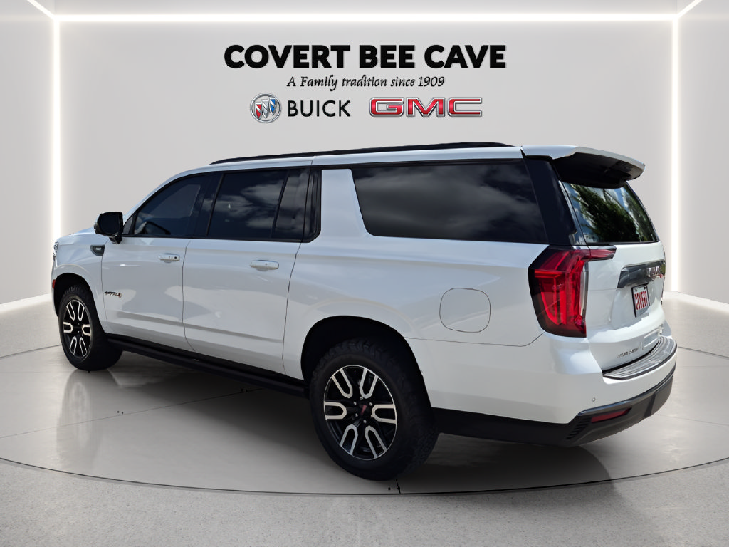 Used 2023 GMC Yukon XL AT4 w/ AT4 Premium Package AWD/4WD image 7