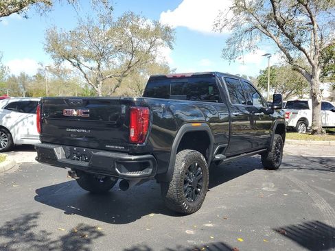 Certified 2023 GMC Sierra 2500 Denali w/ Denali Black Diamond Edition image 5