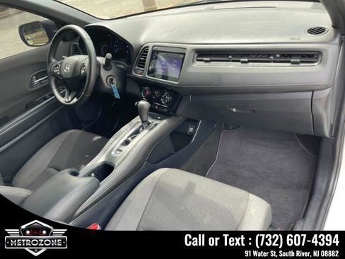 Used 2019 Honda HR-V Sport image 25