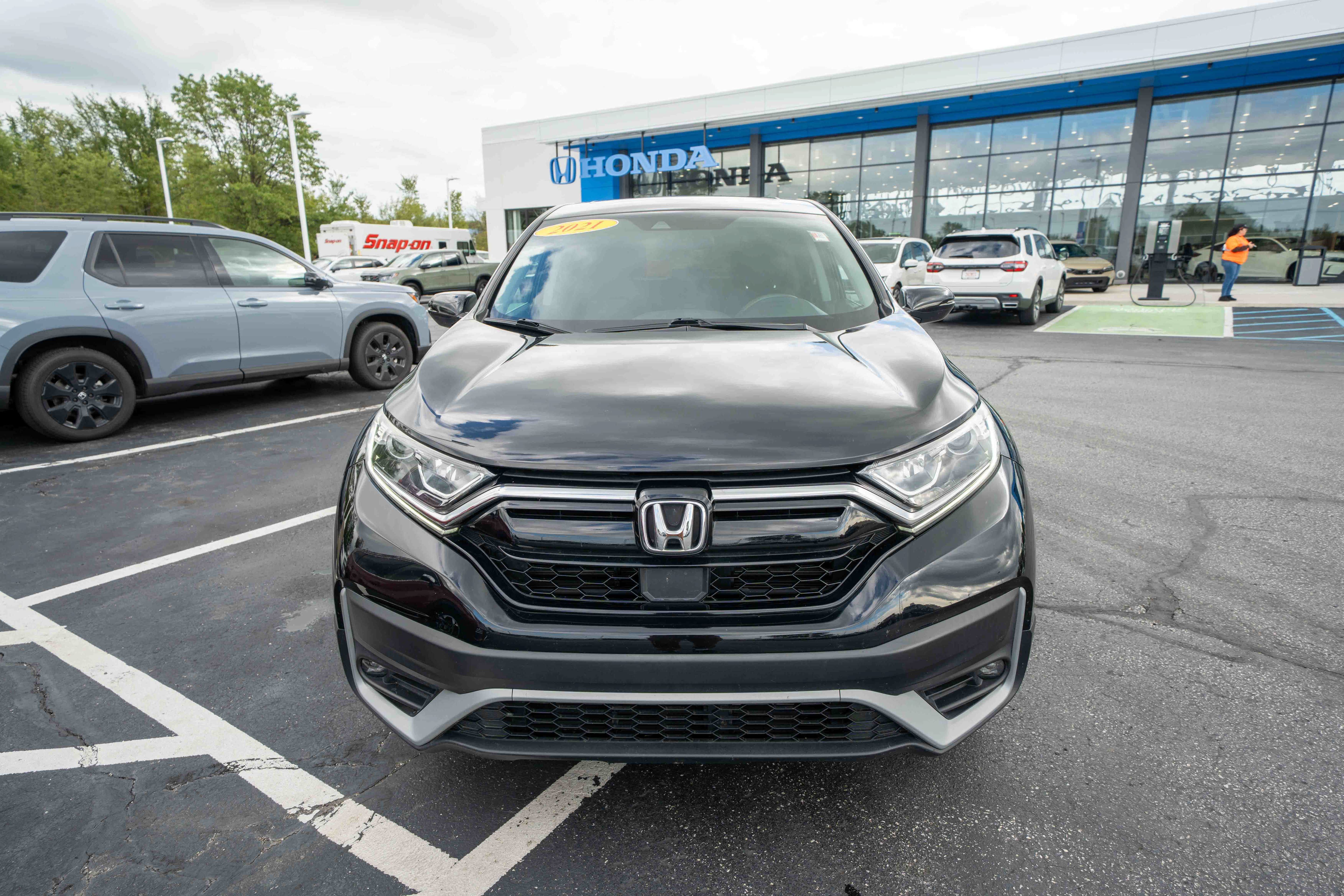 Used 2021 Honda CR-V EX image 2