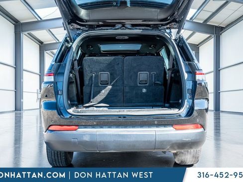 Used 2024 Jeep Grand Cherokee L Limited w/ Luxury Tech Group II AWD/4WD image 34