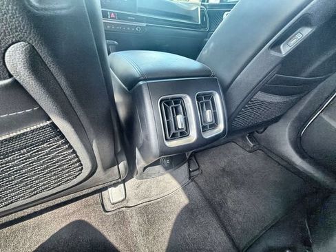 Used 2024 Kia Sorento S AWD/4WD image 20
