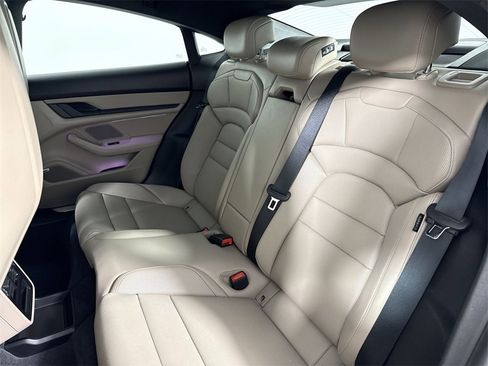 Certified 2021 Porsche Taycan 4S image 23