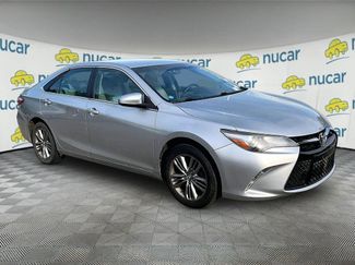 Used 2017 Toyota Camry SE FWD video 1