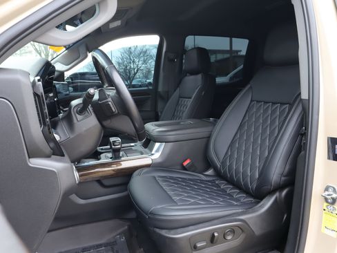 Used 2022 GMC Sierra 1500 Elevation w/ X31 Off-Road Package image 8