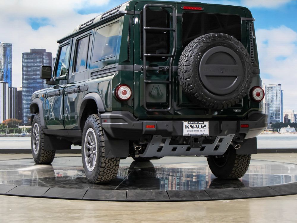 Used 2025 INEOS Grenadier Station Wagon AWD/4WD image 9