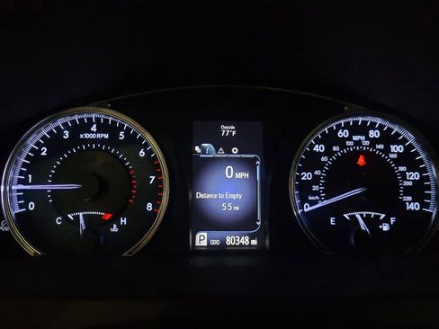 Used 2016 Toyota Camry LE FWD image 23