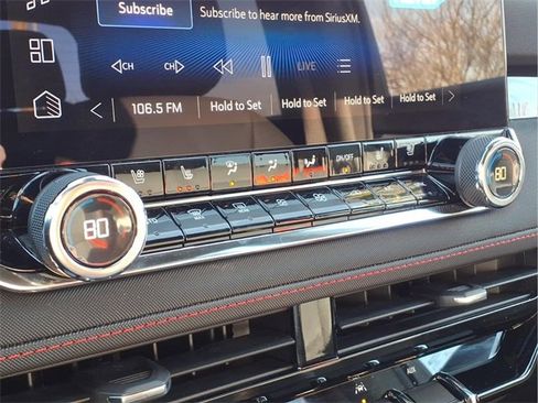 Used 2023 Chevrolet Colorado Z71 w/ Z71 Convenience Package 2 image 10