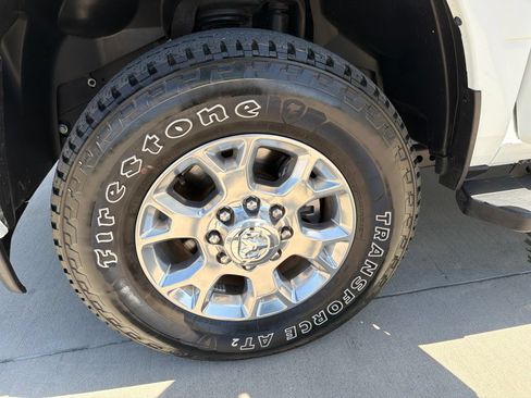 Used 2024 RAM 2500 Laramie AWD/4WD image 12