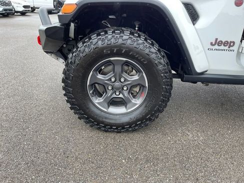Used 2020 Jeep Gladiator Rubicon w/ Advanced Safety Group AWD/4WD image 22