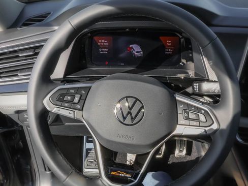 New 2026 Volkswagen Atlas Peak Edition image 15