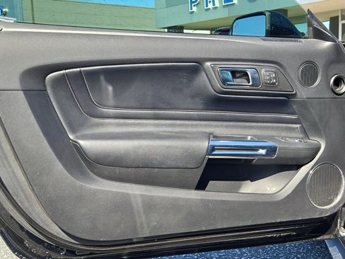 Used 2020 Ford Mustang Premium image 10
