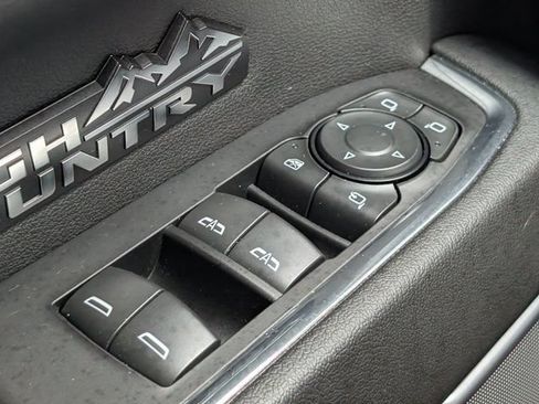 Used 2024 Chevrolet Silverado 1500 High Country w/ High Country Premium Package AWD/4WD image 22