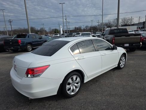 Used 2010 Honda Accord EX-L image 5