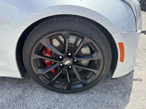 Used 2016 Cadillac ATS V w/ Luxury Package RWD image 10